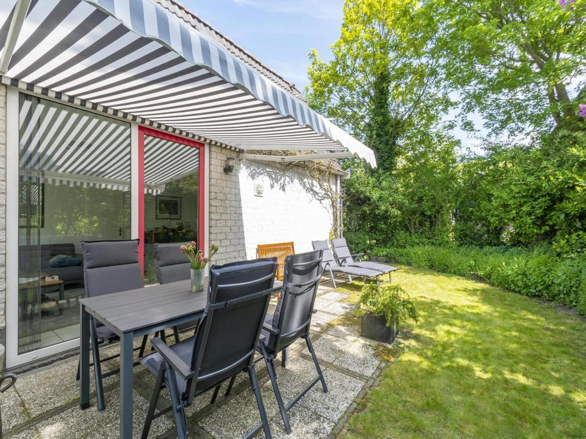 Cozy Holiday Home With Pool Sint Maartensvlotbrug Exteriér fotografie
